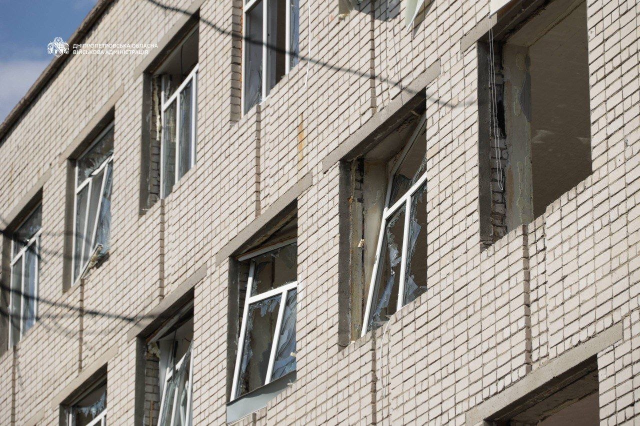 Russia strikes Ukraine's Dnipro, leaving killed and injured